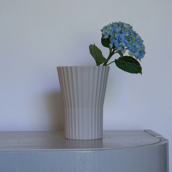 Athena Ripple Vase Chalk White (L)