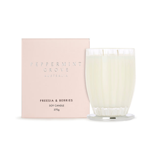 Peppermint Grove 370g Candle Freesia and Berries