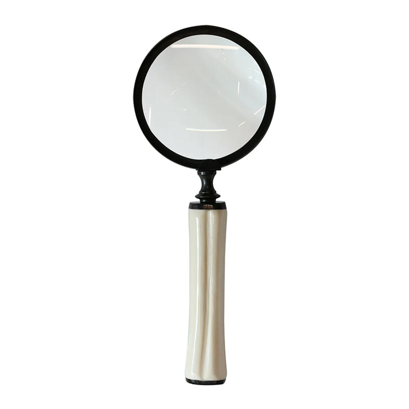 MAGNIFYING GLASS
